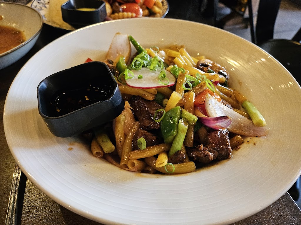 Omeli Kitchen | restaurant | 2466 E Chapman Ave, Fullerton, CA 92831, USA | 7147700970 OR +1 714-770-0970