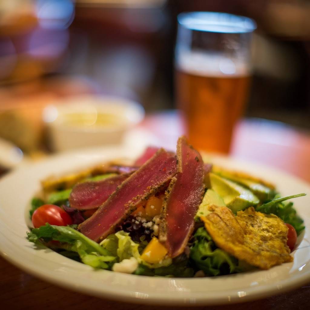 Lennies and the Bloomington Brewing Co. Brewpub | restaurant | 1795 E 10th St, Bloomington, IN 47408, USA | 8123232112 OR +1 812-323-2112