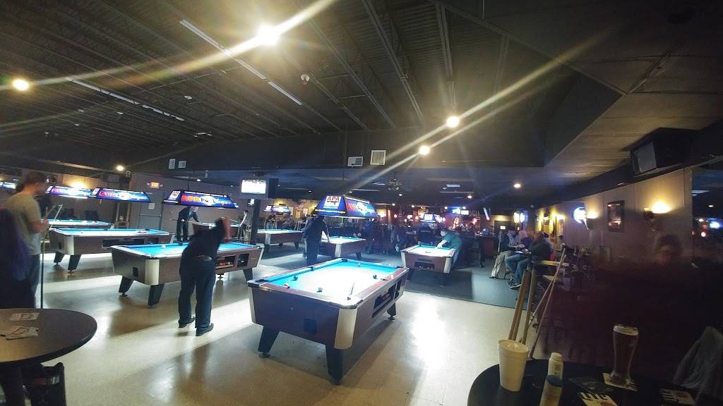 Underground Billards | restaurant | 930 Plainfield St, Johnston, RI 02919, USA | 4013315291 OR +1 401-331-5291