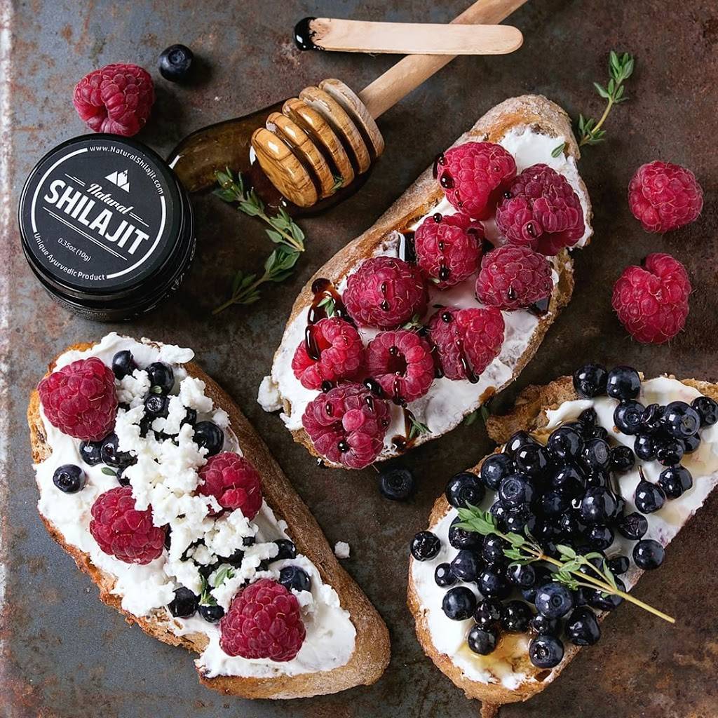 Erewhon Market | restaurant | 585 Venice Blvd, Venice, CA 90291, USA | 3103623062 OR +1 310-362-3062