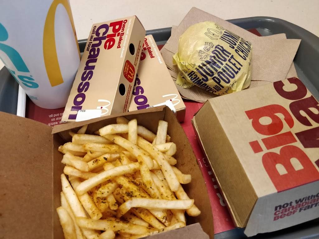 McDonalds | cafe | 229 Earl Stewart Dr, Aurora, ON L4G 6V5, Canada | 9058414363 OR +1 905-841-4363
