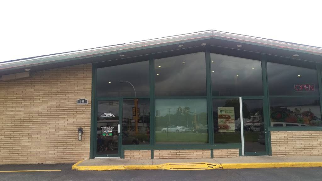 Subway | meal takeaway | 838 St Germain St E, St Cloud, MN 56301, USA | 3202527500 OR +1 320-252-7500