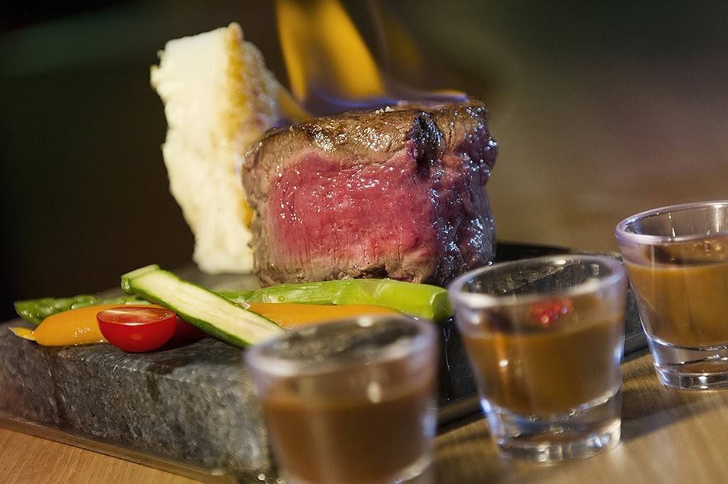 Les Maltcommodes | restaurant | 3333 Rue du Carrefour, Québec, QC G1C 5R9, Canada | 4186637171 OR +1 418-663-7171