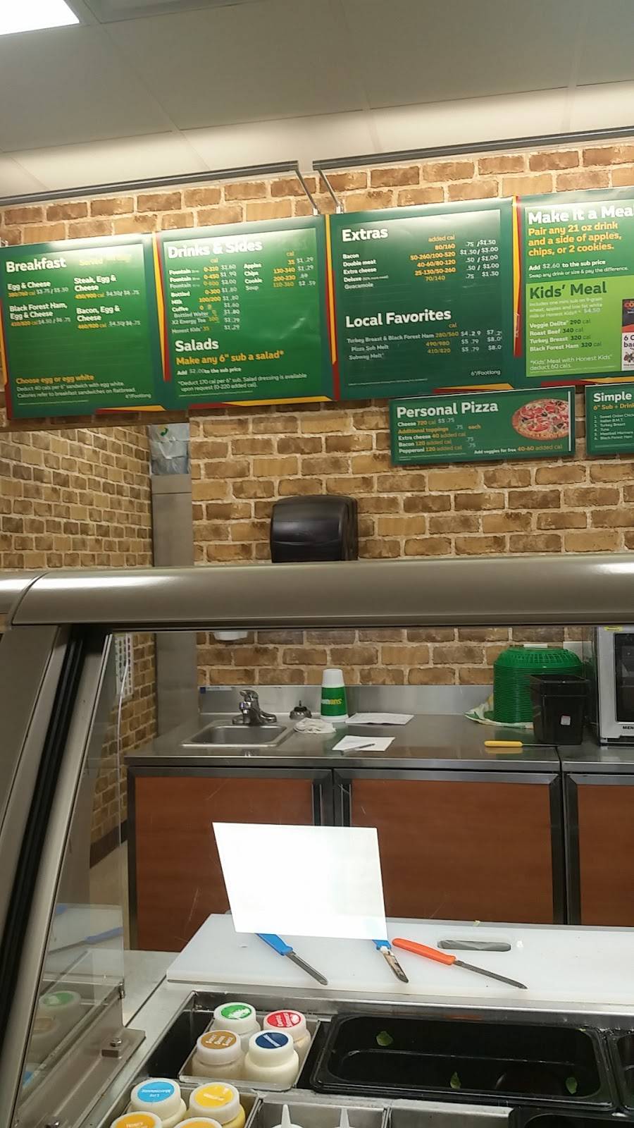 Subway Restaurants | restaurant | 2120 US-411, Vonore, TN 37885, USA | 4234202472 OR +1 423-420-2472