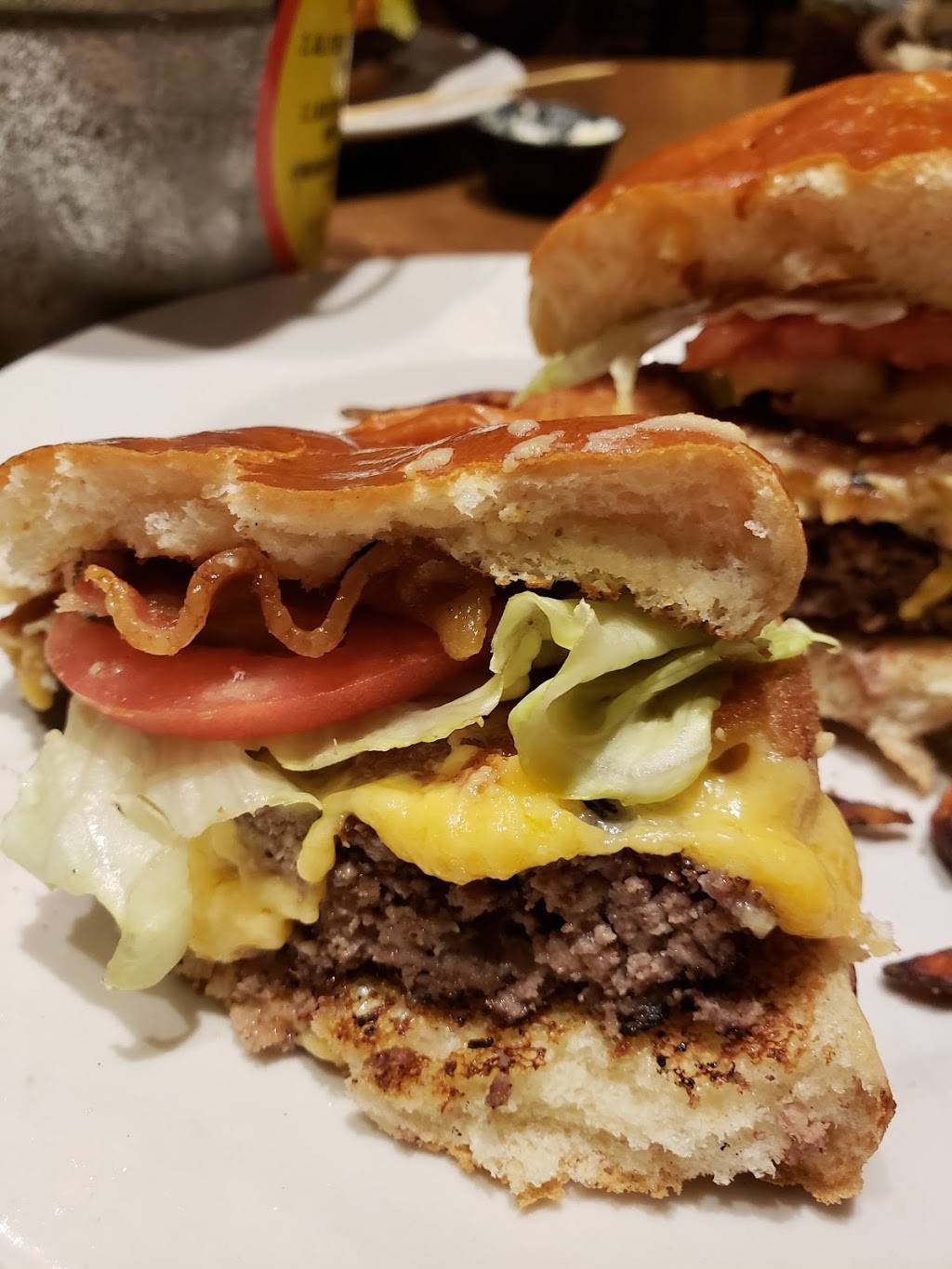 Logans Roadhouse | restaurant | 910 7th St W, Tifton, GA 31794, USA | 2293860461 OR +1 229-386-0461