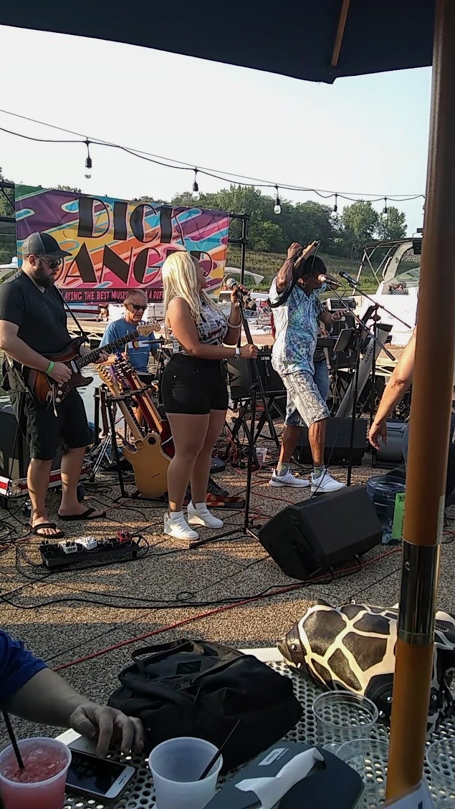 Fleetwood at Saylorville | restaurant | 6170 NW Polk City Dr, Polk City, IA 50226, USA | 5159918123 OR +1 515-991-8123