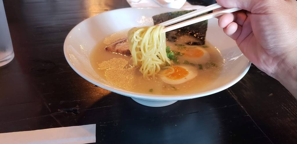 Mr. Makoto Ramen House | restaurant | 2741 E 4th St Suite A, Long Beach, CA 90814, USA | 5623862302 OR +1 562-386-2302