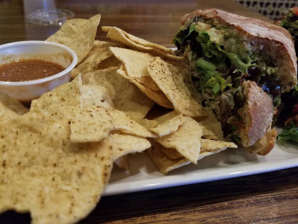 Coolgreens - Edmond | restaurant | 1189 E 15th St, Edmond, OK 73013, USA | 4055621020 OR +1 405-562-1020