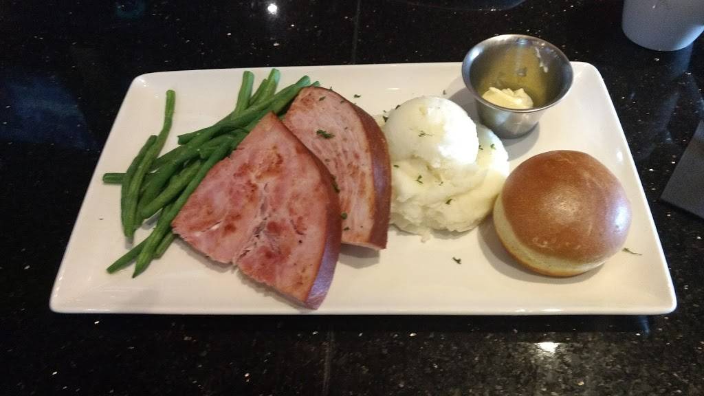 Skybox Sports Bar | restaurant | 655 N Canfield Niles Rd, Youngstown, OH 44515, USA | 8777883777 OR +1 877-788-3777