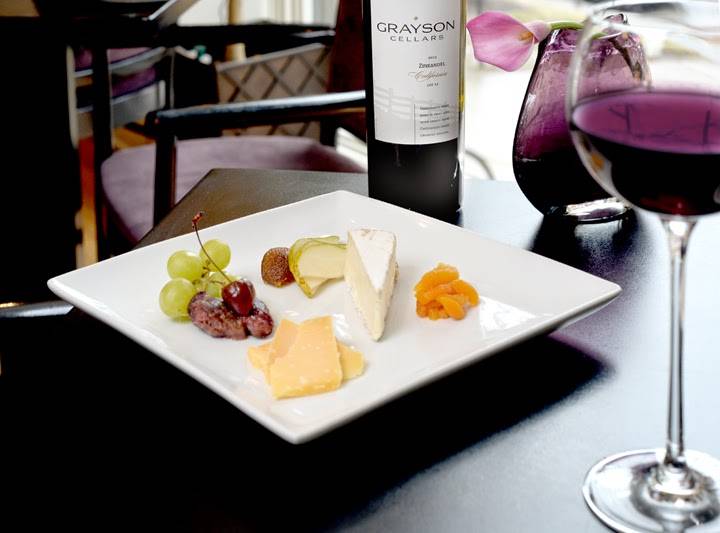 The Wine Bar | restaurant | 417 Broadway, Saratoga Springs, NY 12866, USA | 5185848777 OR +1 518-584-8777