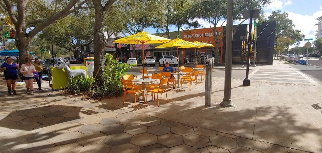 Amigos Tortilla Bar | restaurant | 681 Central Ave, St. Petersburg, FL 33701, USA | 7272588529 OR +1 727-258-8529