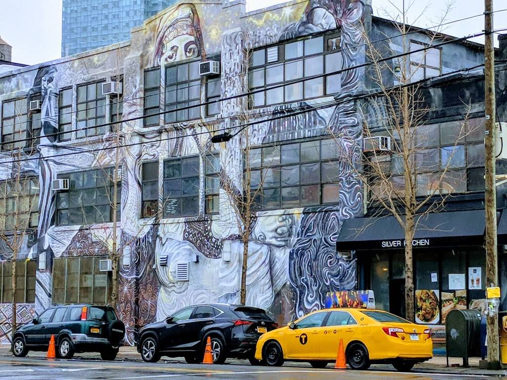 Silver Kitchen | restaurant | 43-01 21st St, Long Island City, NY 11101, USA | 7184331327 OR +1 718-433-1327