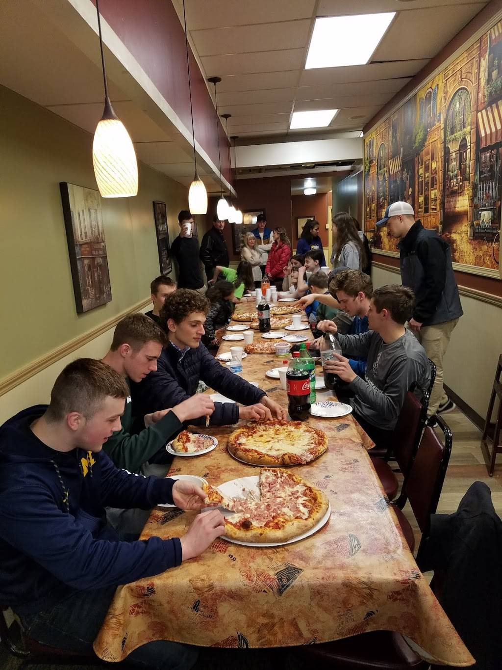 Main Street Pizza | restaurant | 117 E Main St, Carson City, MI 48811, USA | 9895843101 OR +1 989-584-3101