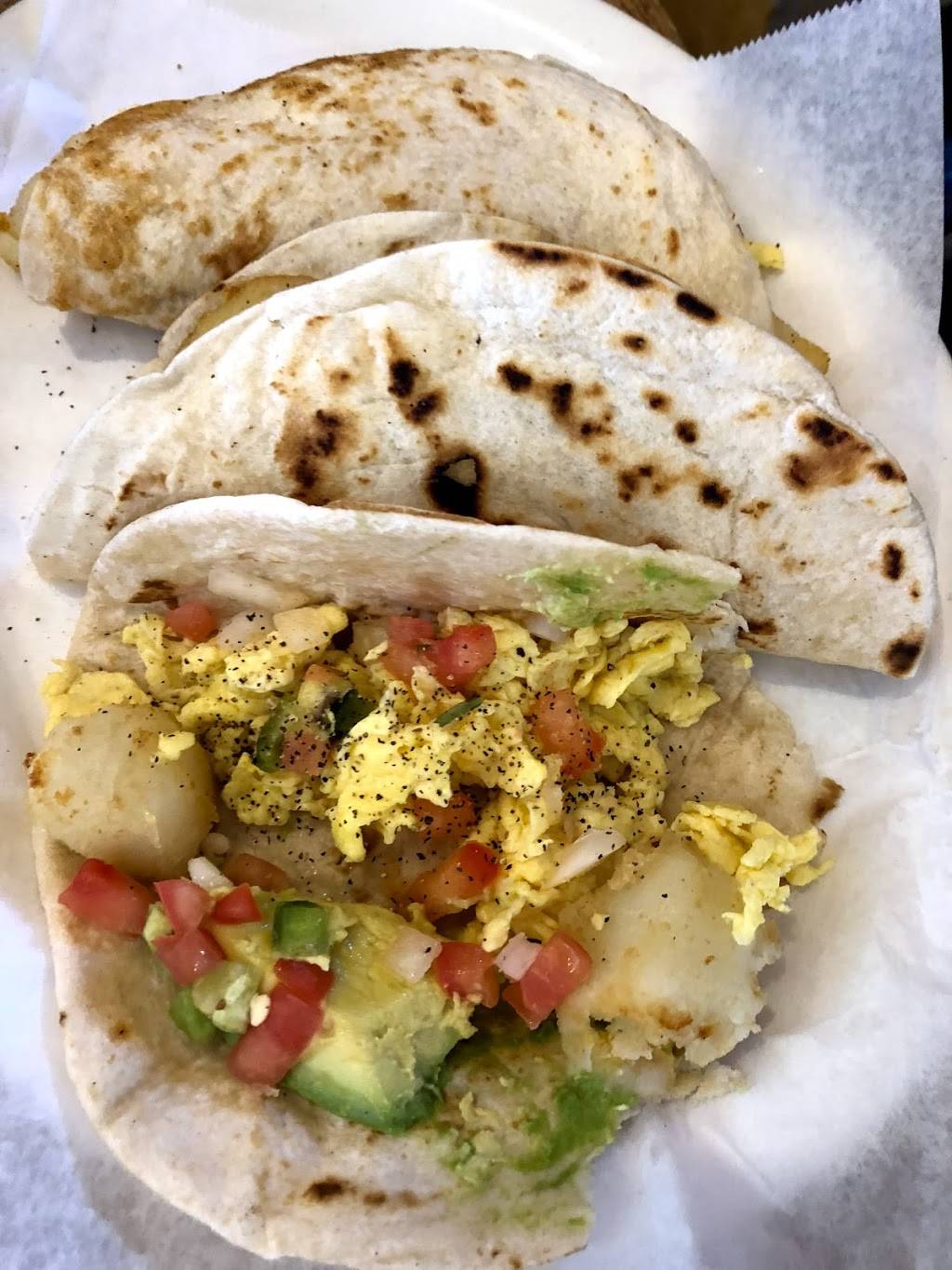 Hacienda Patron Taqueria Y Restaurant | restaurant | 459 McCarty Rd, San Antonio, TX 78216, USA | 2103663421 OR +1 210-366-3421