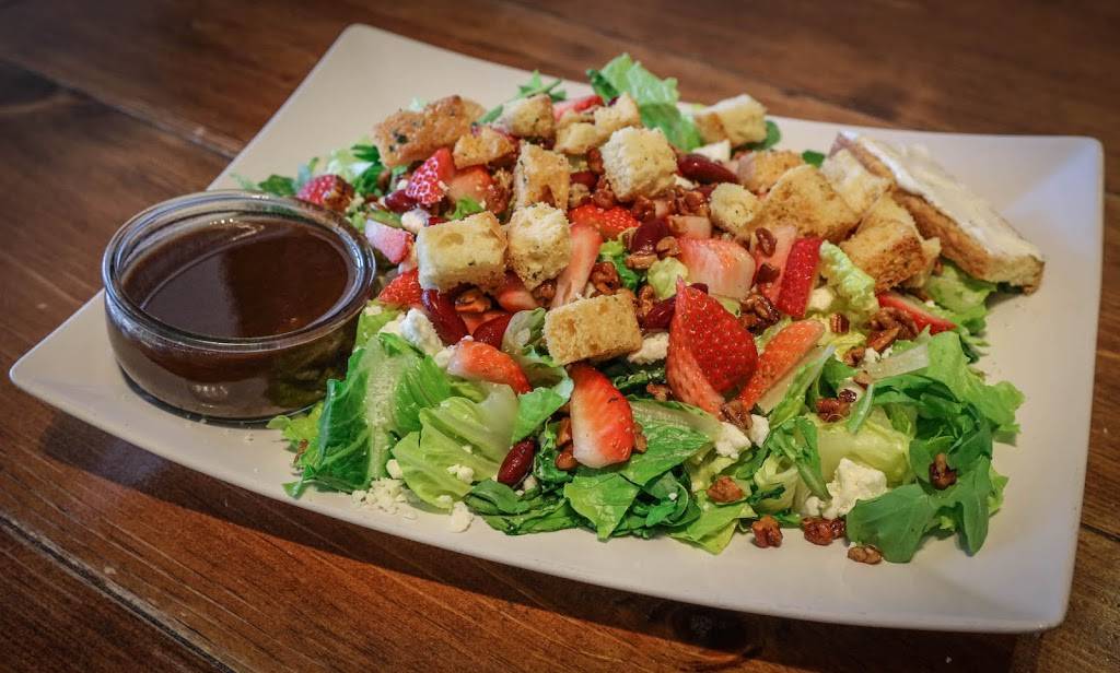 Town & Country Cafe | cafe | 27 W 10th St, Tracy, CA 95376, USA | 2098356751 OR +1 209-835-6751