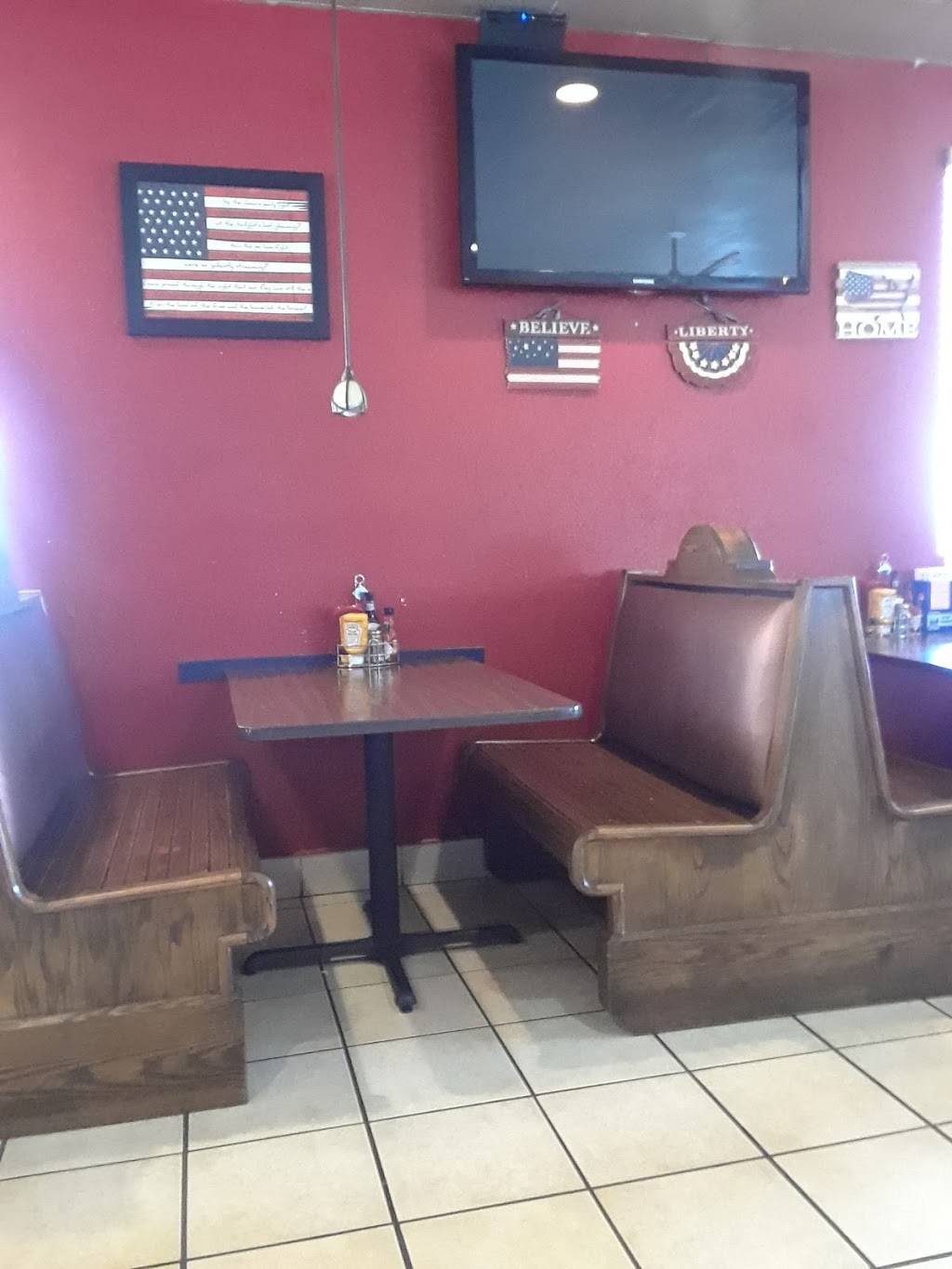 Patriot Pub & Grub | restaurant | 6400 US-12, Brooklyn, MI 49230, USA | 5174315010 OR +1 517-431-5010