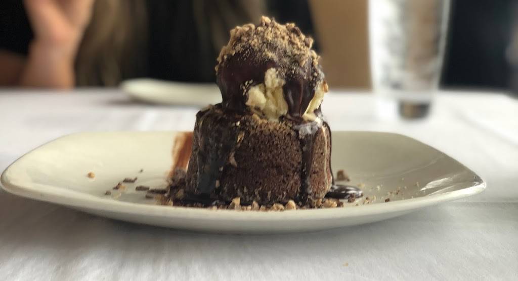 Chart House | restaurant | 739 E César E. Chávez Blvd, San Antonio, TX 78205, USA | 2102233101 OR +1 210-223-3101