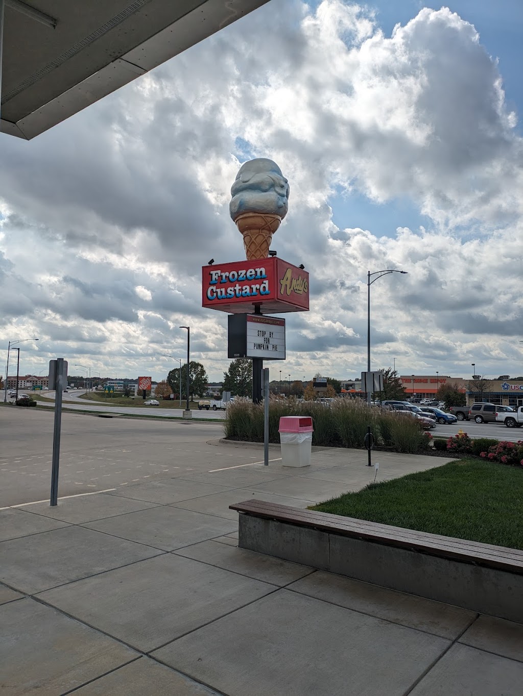 Andys Frozen Custard | restaurant | 3830 S Glenstone Ave, Springfield, MO 65804, USA | 4177999368 OR +1 417-799-9368