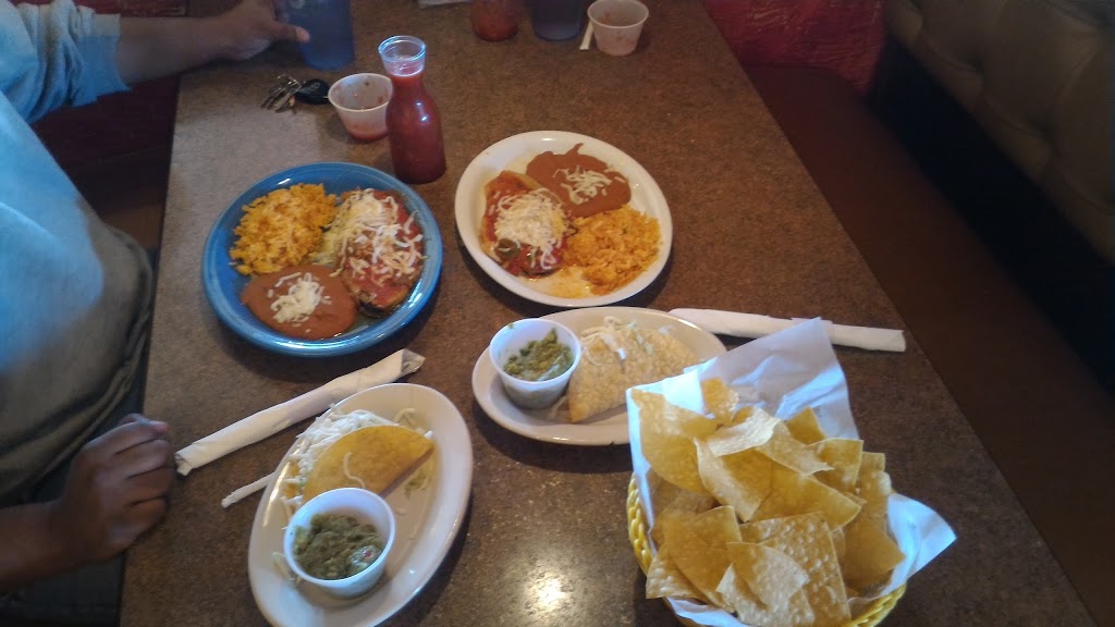 La Fiesta | restaurant | 2830 Adlai Stevenson Dr, Springfield, IL 62703, USA | 2175856767 OR +1 217-585-6767