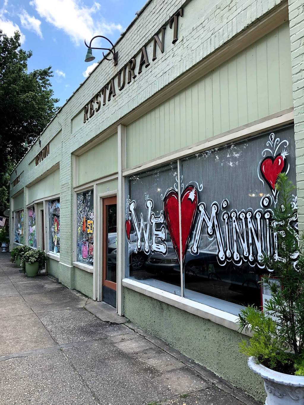 Minnies Uptown Restaurant | restaurant | 104 8th St, Columbus, GA 31901, USA | 7063222766 OR +1 706-322-2766