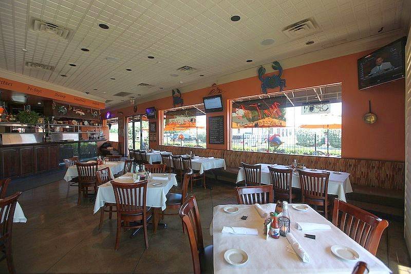 Mr. Eds Seafood & Italian Restaurant, Kenner | restaurant | 910 W Esplanade Ave A, Kenner, LA 70065, USA | 5044633030 OR +1 504-463-3030