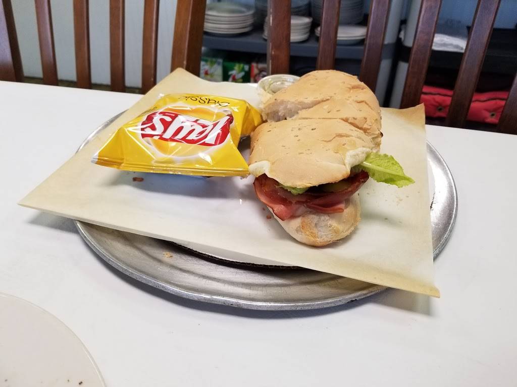 Joe and Mimis Pizzeria | restaurant | 943 River Rd, Granville, OH 43023, USA | 7405870046 OR +1 740-587-0046