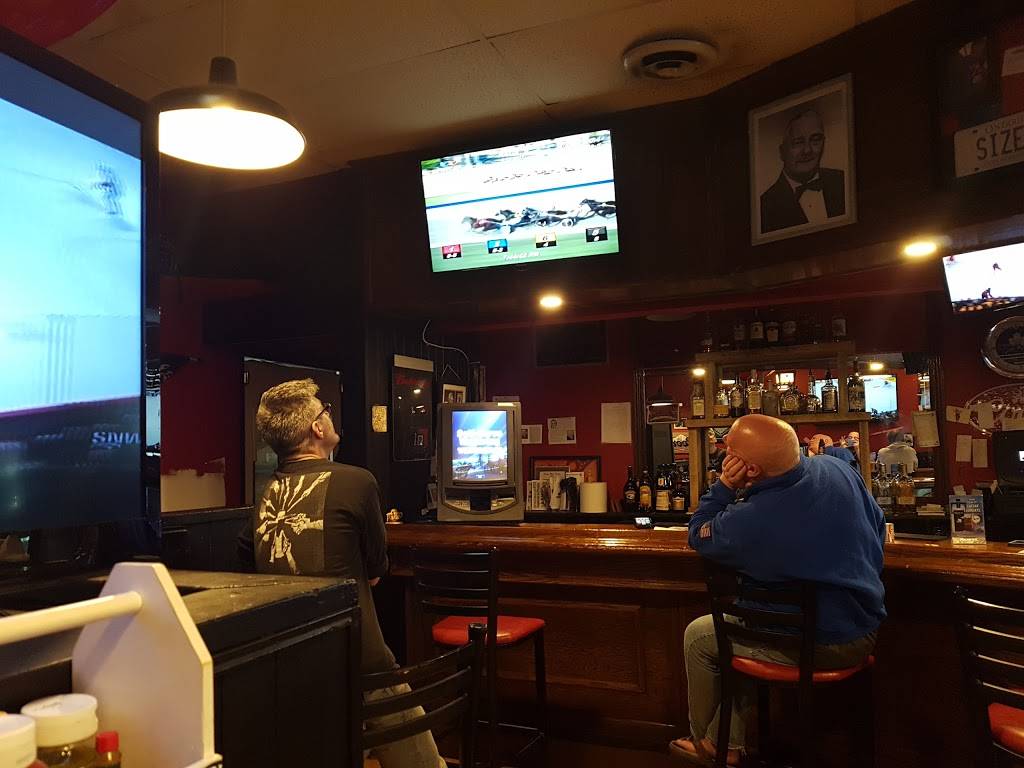 Sticks Sports Pub | restaurant | 500 George St S, Peterborough, ON K9J 3E5, Canada | 7057757845 OR +1 705-775-7845