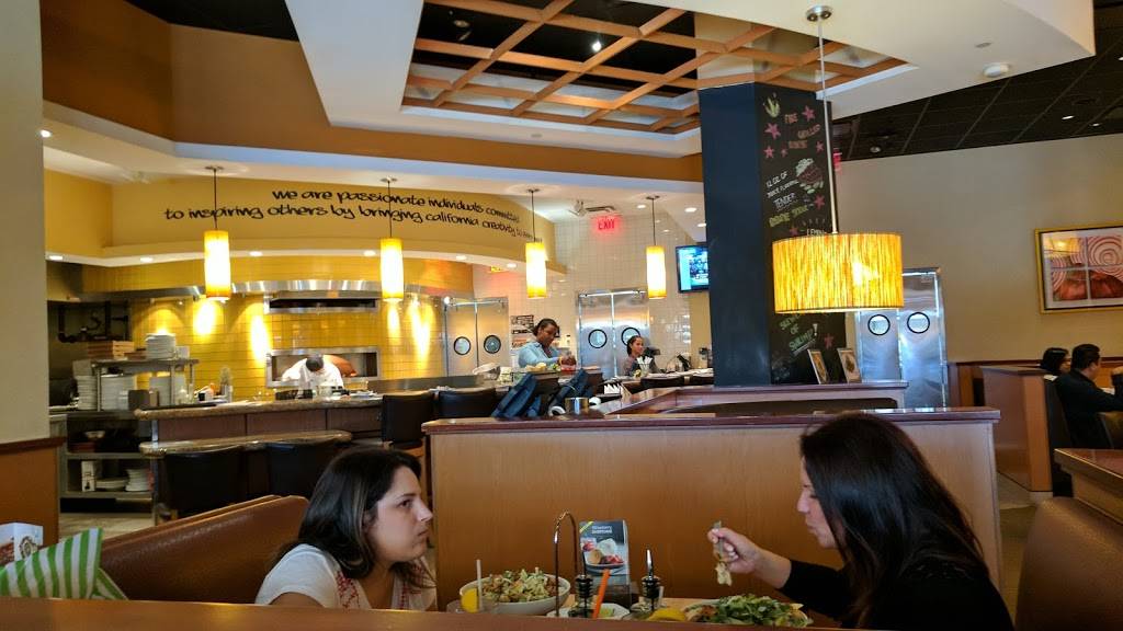 California Pizza Kitchen at Short Hills Mall | restaurant | 1200 Morris Turnpike #8270, Short Hills, NJ 07078, USA | 9733793700 OR +1 973-379-3700