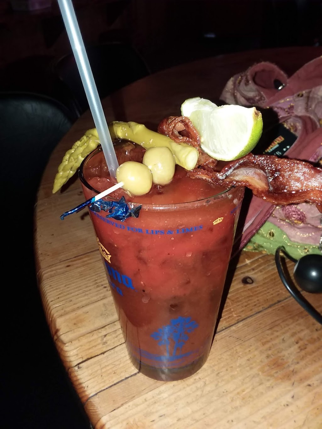 Kodis Noon Saloon | restaurant | 154 Pateros Mall, Pateros, WA 98846, USA | 5099239767 OR +1 509-923-9767