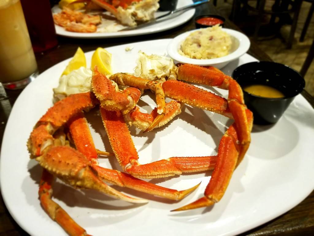 Crabbys Dockside | restaurant | 37 Causeway Blvd, Clearwater, FL 33767, USA | 7272101313 OR +1 727-210-1313