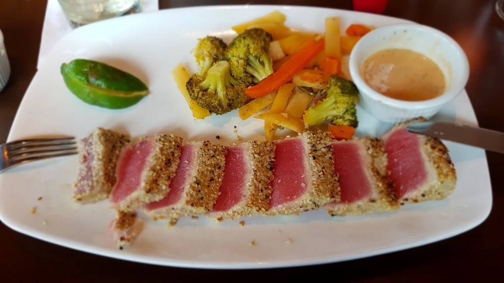 Bâton Rouge Steakhouse & Bar | restaurant | 320 Boulevard Saint-Joseph, Drummondville, QC J2C 2A8, Canada | 8194776888 OR +1 819-477-6888