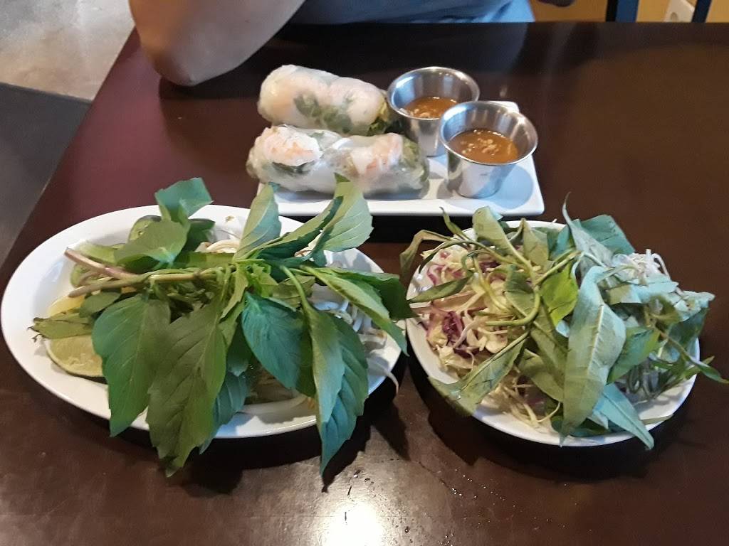 VII Asian Bistro | restaurant | 2900 N Classen Blvd G, Oklahoma City, OK 73106, USA | 4056042939 OR +1 405-604-2939