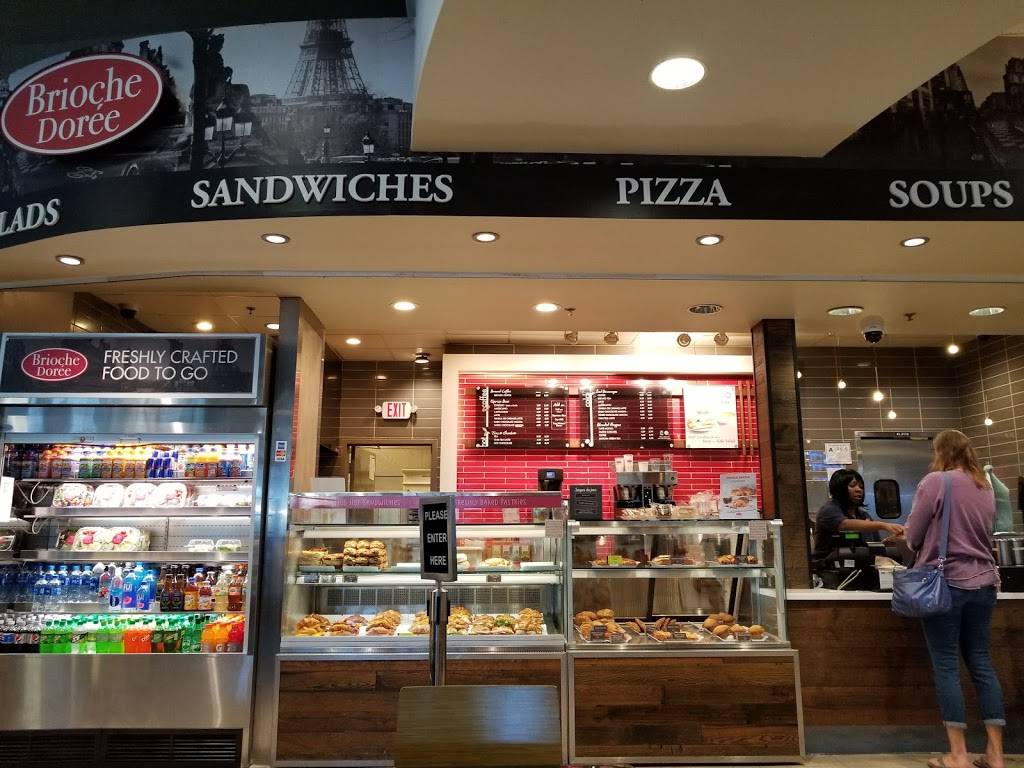 Brioche Doree | restaurant | 5501 Josh Birmingham Pkwy, Charlotte, NC 28208, USA | 7043594610 OR +1 704-359-4610