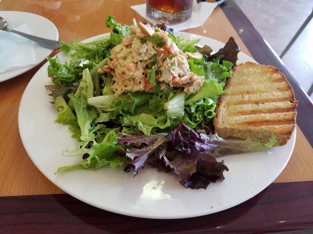 A Moveable Feast | restaurant | 1178 Chapel Crossing Rd, Brunswick, GA 31525, USA | 9122899464 OR +1 912-289-9464