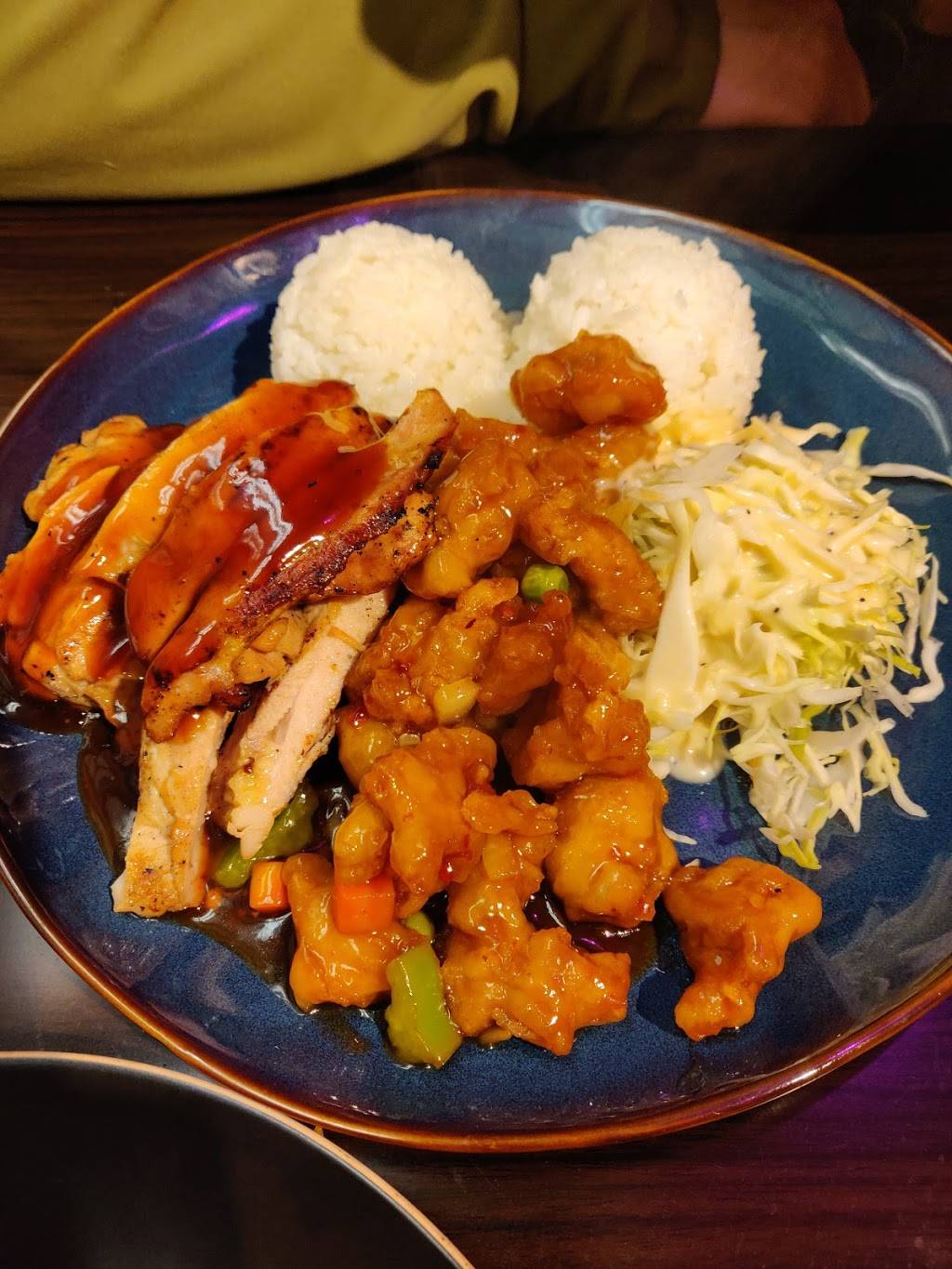 Sake Sushi and Grill | restaurant | 5738 N 26th St, Tacoma, WA 98406, USA | 2537592558 OR +1 253-759-2558