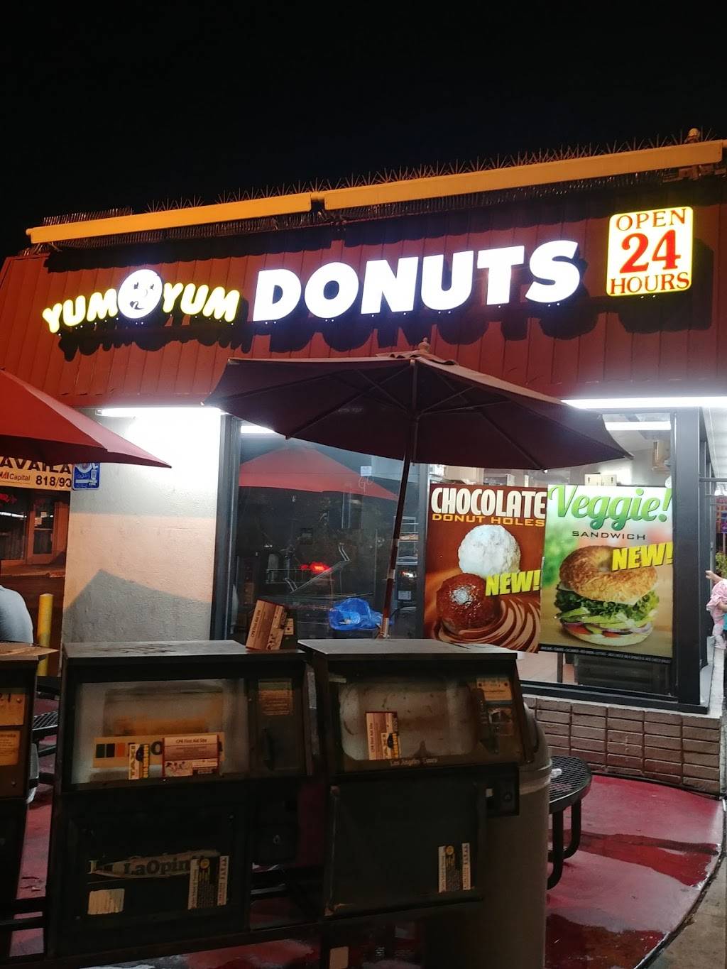 Yum Yum Donuts | cafe | 16167 Nordhoff St, North Hills, CA 91343, USA | 8188923511 OR +1 818-892-3511