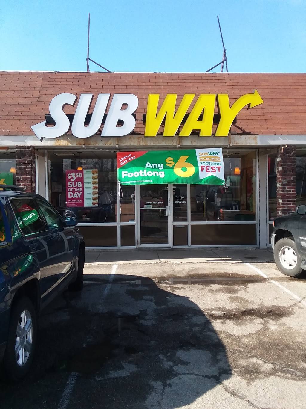 Subway | restaurant | 2403 Broadway St, Anderson, IN 46012, USA | 7656498993 OR +1 765-649-8993