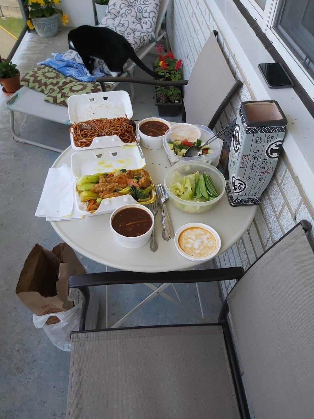 Amazing Hakka | restaurant | 1734 Lawrence Ave E, Scarborough, ON M1R 2Y1, Canada | 4167591147 OR +1 416-759-1147