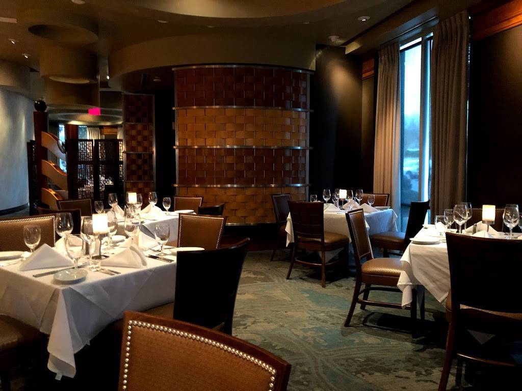 Ruths Chris Steak House | restaurant | 800 Green Valley Rd Suite 100, Greensboro, NC 27408, USA | 3365741515 OR +1 336-574-1515