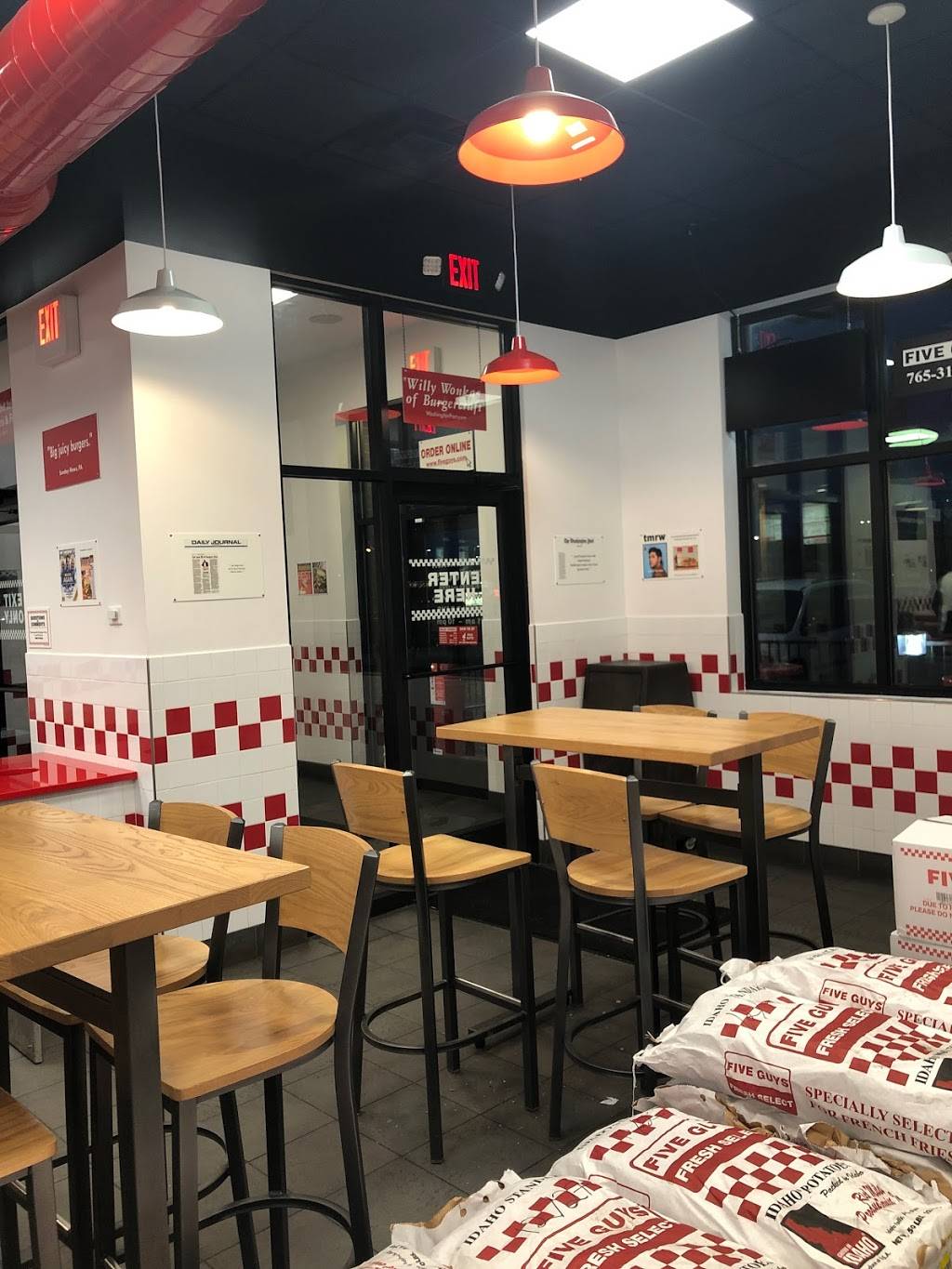 Five Guys | restaurant | 3911 W Bethel Ave, Muncie, IN 47304, USA | 7653137567 OR +1 765-313-7567