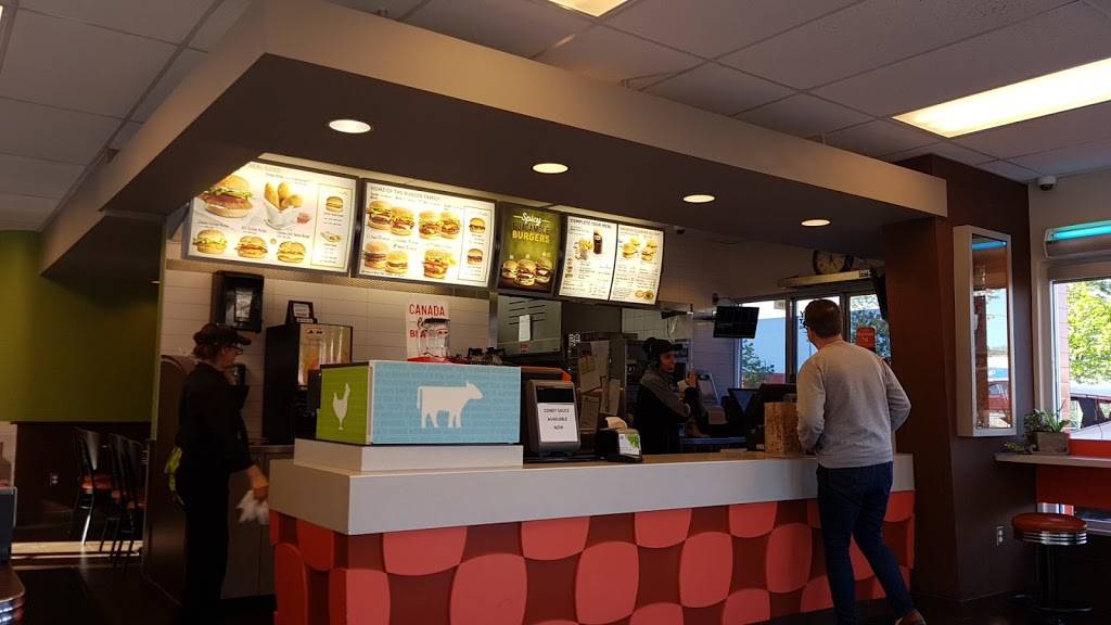 A&W Canada | restaurant | 221 Glendale Ave, St. Catharines, ON L2T 4C4, Canada | 9056410001 OR +1 905-641-0001