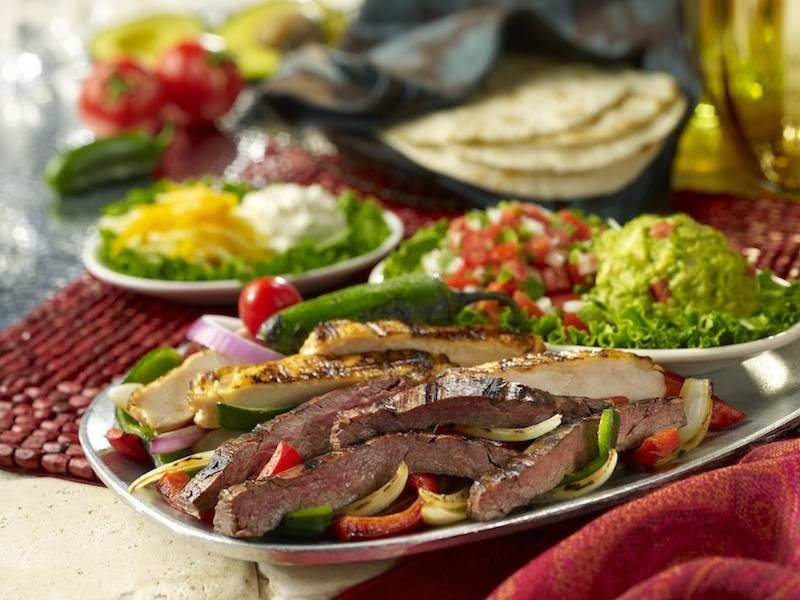 Uncle Julios Mexican From Scratch | restaurant | 14900 Potomac Town Pl, Woodbridge, VA 22191, USA | 7037637322 OR +1 703-763-7322