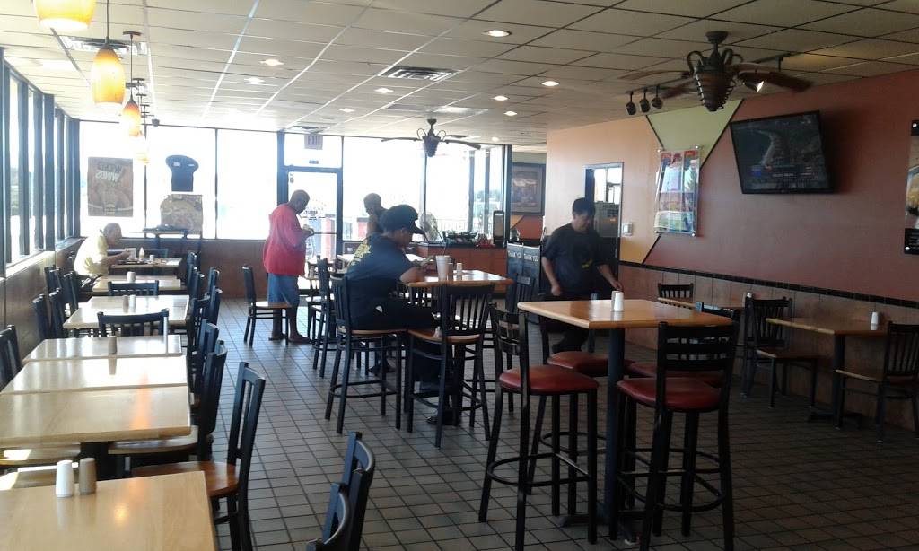 Golden Chick | meal takeaway | 250 S Midwest Blvd, Midwest City, OK 73110, USA | 4057339996 OR +1 405-733-9996