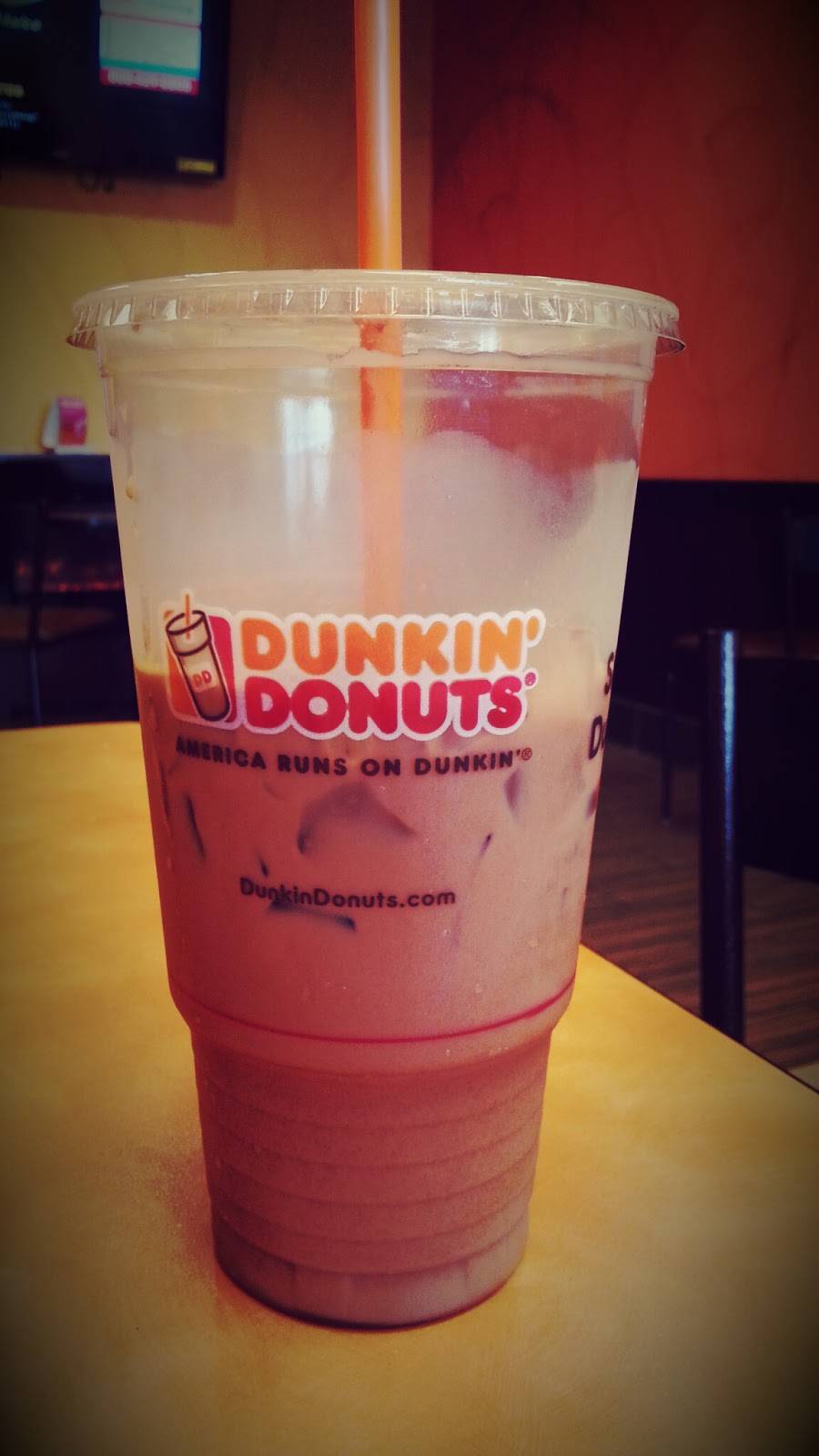 Dunkin | bakery | 439 Blue Valley Dr, Bangor, PA 18013, USA | 6108634405 OR +1 610-863-4405
