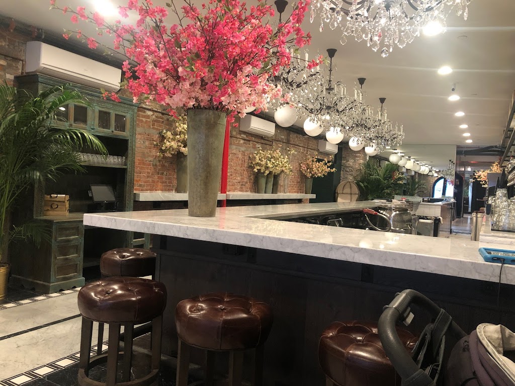 Brasserie Saint Marc | restaurant | 136 2nd Ave, New York, NY 10003, USA | 2125483959 OR +1 212-548-3959