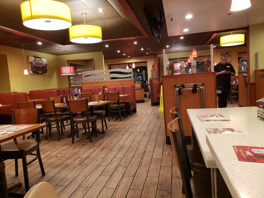 Dennys | restaurant | 1010 W Alameda Ave, Burbank, CA 91506, USA | 8188420555 OR +1 818-842-0555