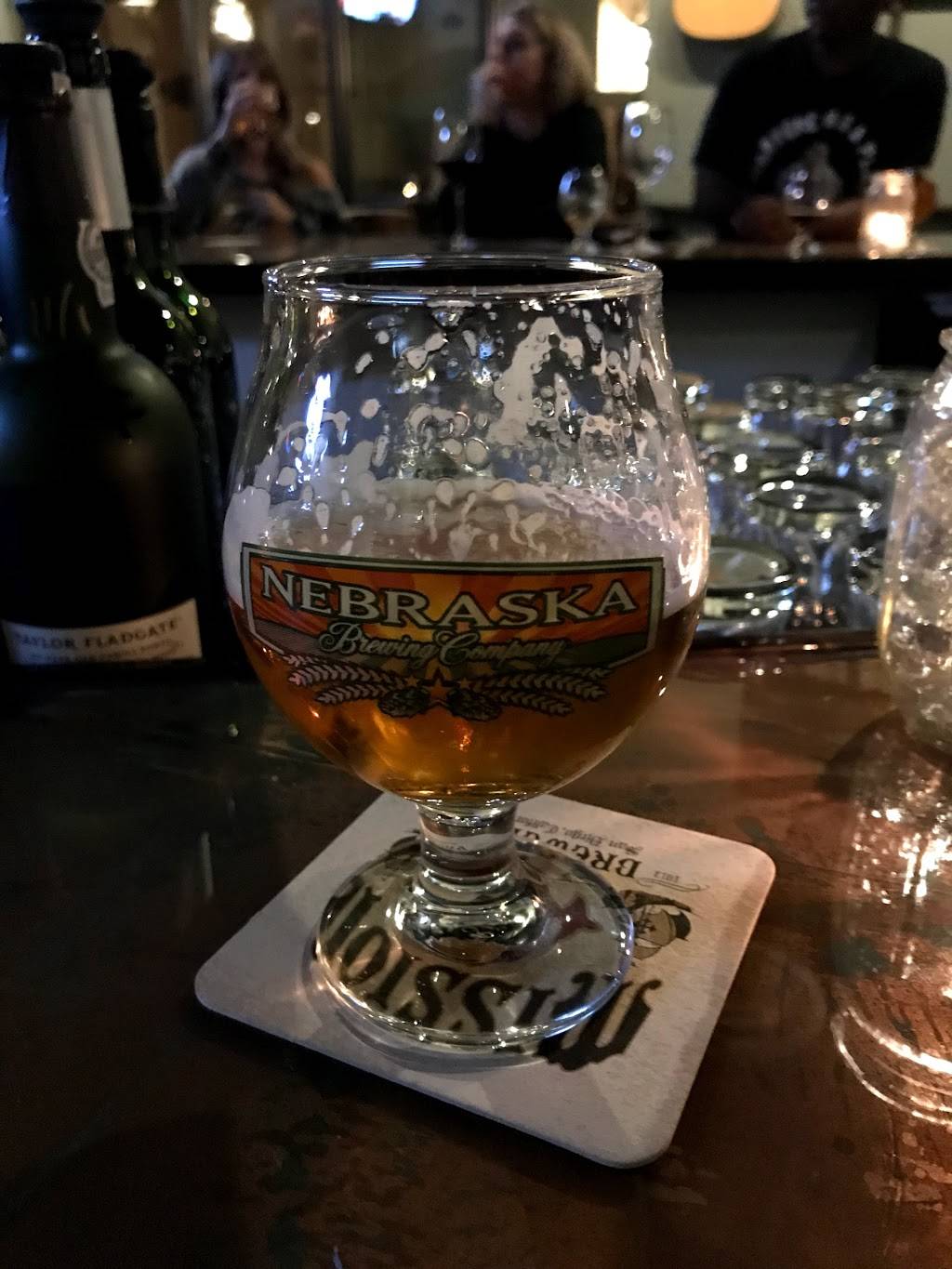 Divided Vine Beer & Wine Bar | restaurant | 861 N Higley Rd #116, Gilbert, AZ 85234, USA | 4803616158 OR +1 480-361-6158