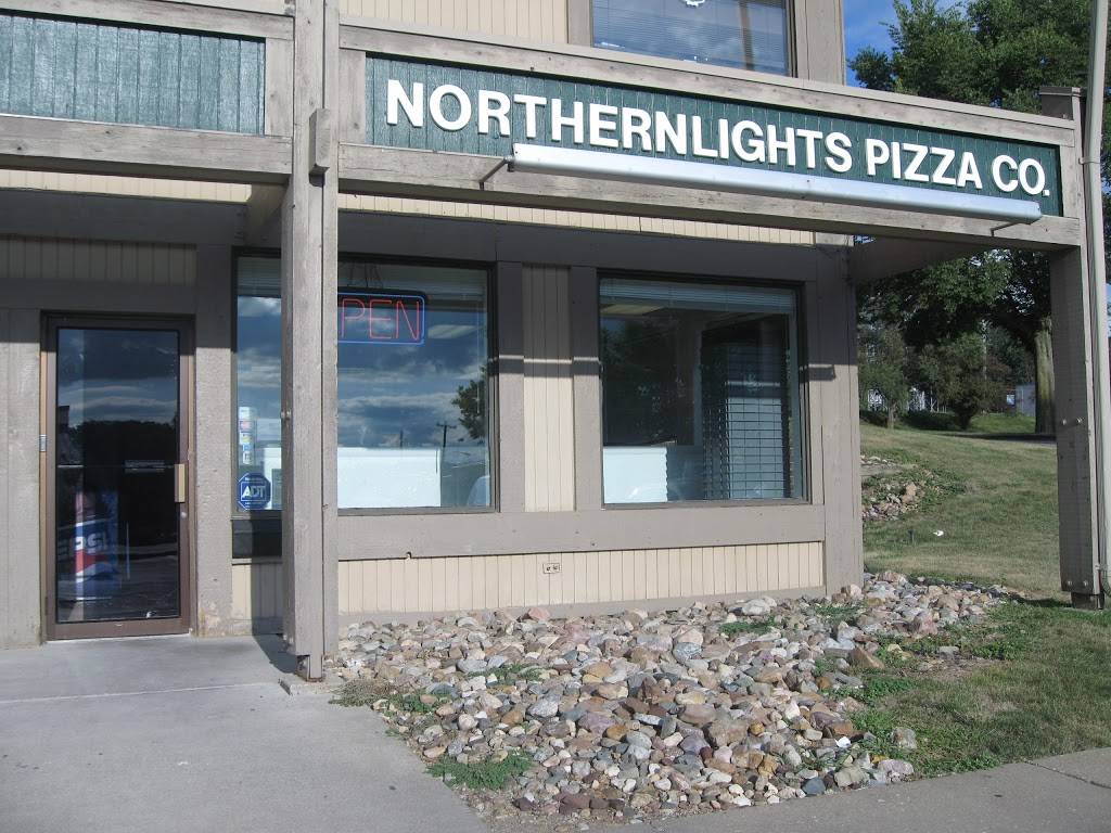 Northern Lights Pizza | restaurant | 7611 Douglas Ave Suite #28, Urbandale, IA 50322, USA | 5153310220 OR +1 515-331-0220
