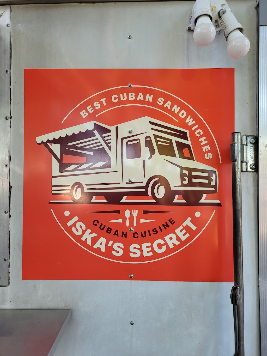 Iskas Secret | restaurant | 10542 Menchaca Rd, Austin, TX 78748, USA | 5122870872 OR +1 512-287-0872