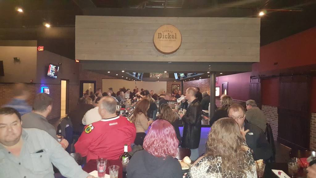 Coach House Bar & Grill | restaurant | 1626 E Algonquin Rd, Schaumburg, IL 60193, USA | 2248016619 OR +1 224-801-6619